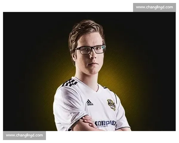 浦东东vs肯姆焦点对决解析双方实力与赛场走向全面前瞻与关键看点