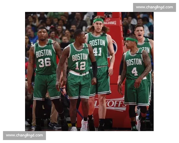 绿军对决热火关键赛程解析东部格局走势前瞻与看点全览深度观察